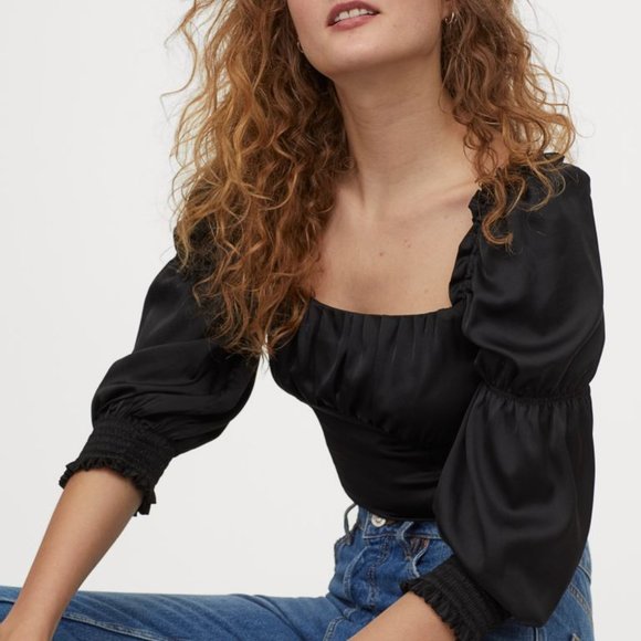 H&M SATIN BLOUSE with a square neckline S - Picture 2 of 3